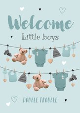 Felicitatiekaart tweeling slinger jongens babyspul hartjes