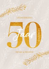 Jubileum uitnodiging 50 jaar getrouwd goudlook