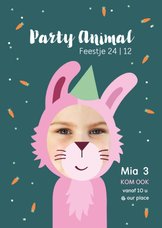 Kinderfeestje Party animal meisje als konijn