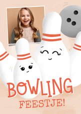 Kinderfeestje uitnodiging bowlingfeestje kegels foto