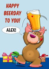 Leuke verjaardagskaart met bierglas en grappige beer