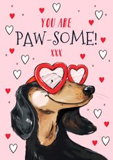 Liefdevolle valentijnskaart ‘paw-some!’ teckel hartjes