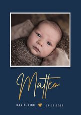 Minimalistisch blauw geboortekaartje jongen met foto en naam