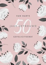 Stijlvolle felicitatiekaart jubileum met bloemen en takjes
