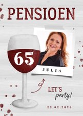 Uitnodiging pensioen wijnglas met foto en leeftijd