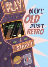 Verjaardagskaart 'not old just retro arcade'