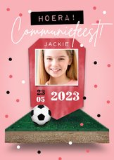 Voetbalfeestje communie meisje voetbal confetti roze