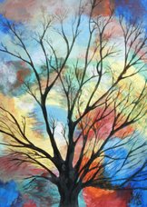 Wenskaart van een boom met vrolijk gekleurde lucht