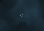 Geboortekaartje liggend donkerblauw wolk zilverfolie hart Achterkant