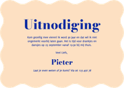 Trendy blauwe uitnodiging feestje met golvende rand Achterkant