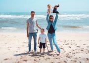 Fotocollage kerstkaart met 8 foto's - 2026 wat een jaar! 2