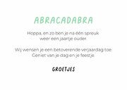 Grappige leuke, verjaardagskaart van hond in toverpakje 3