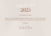 Hippe nieuwjaarskaart foto's healthy new year 2025 op beige 3