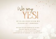 Moderne trouwkaart eucalyptus takjes spetters hartjes & foto 3