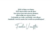 Nieuwjaarskaart met jaartal vrolijke illustraties sterren 3