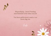 Roze verjaardagskaart met bloemen 3