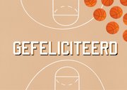 Stoere verjaardagskaart oranje basketbalveld basketballen 2