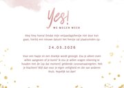 Uitnodiging inhaalfeestje roze waterverf en gouden spetters 3