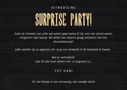 Uitnodiging surprise party krijtbord met confetti en foto 3