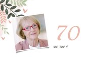 Vintage verjaardagskaart vrouw 70 jaar takjes en hartjes 2