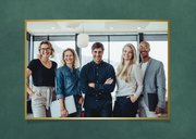 Zakelijke botanische waardebon kerstkaart met logo 2