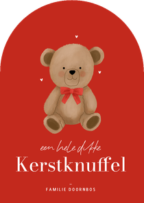 Kerstkaart boogvorm rood teddybeer kerstknuffel hartjes