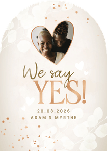 Moderne trouwkaart eucalyptus we say yes hartjes en foto