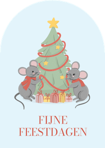 Schattige kerstkaart boogvorm met muisjes en kerstboom