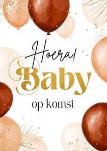 Felicitatiekaart baby op komst ballonnen confetti goud