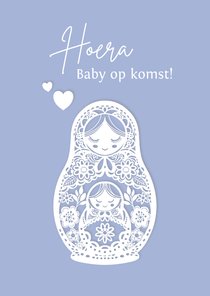 Felicitatiekaart matroesjka poppetje met baby in haar buik