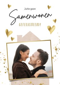 Felicitatiekaart samenenwonen met gouden hartjes en foto