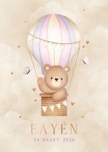 Geboortekaartje beertje in luchtballon vlinders en hartjes