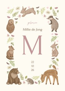 Geboortekaartje met kader van schattige dieren en plantjes