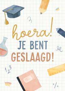 Geslaagd kaart met kleurrijke tekst