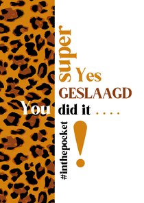 Geslaagd Typografisch met luipaardprint