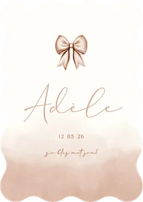 Golvend waterverf geboortekaartje met geïllustreerd strikje