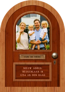 Grappige verhuiskaart in vorm van een voordeur met foto