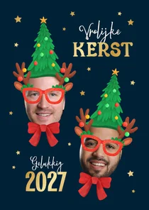 Kerstkaart grappig 2027 kerstmuts kerstboom bril humor