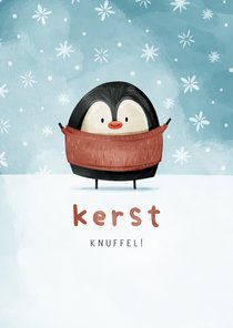 Kerstkaart kerstknuffel pinguïn met sneeuw