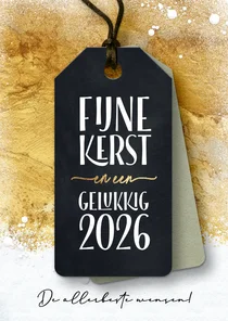 Kerstkaart label 2026 op goud en sneeuw