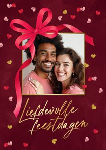 Kerstkaart liefdevolle feestdagen hartjes strik foto goud