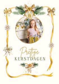 Kerstkaart lint met strikken en juweel met kersttakken