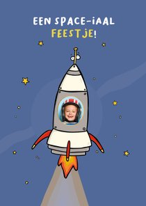 Kinderfeestje kaart Space-iaal feestje!