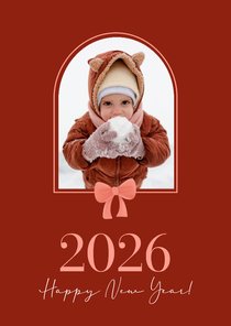 Klassiek rode nieuwjaarskaart met foto en strik