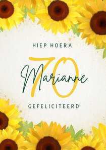 Klassieke verjaardagskaart met vrolijke zonnebloemen 