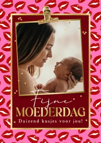 Kleurrijke moederdagkaart duizend kusjes hartjes goud