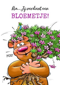 Leuke en grappige verjaardagskaart met beertje en bloemen.