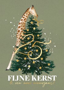 Leuke kerstkaart illustratie giraf kerstboom jaartal sterren