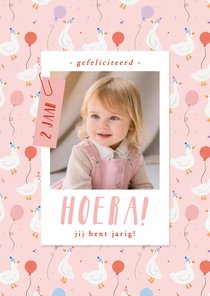Lief foto verjaardagskaartje met patroon gansjes voor meisje