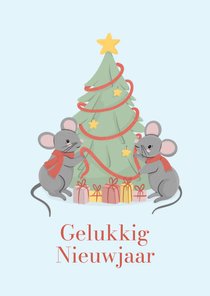 Lieve nieuwjaarskaart met kerstboom en muisjes